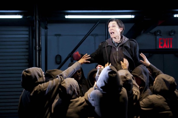 harriet-walter-brutus-in-julius-caesar-photos-by-helen-maybanks-3